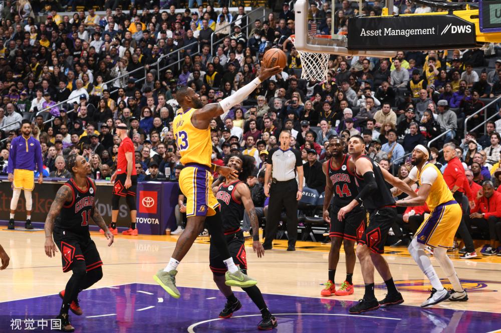 员在前锋线 员在前锋线