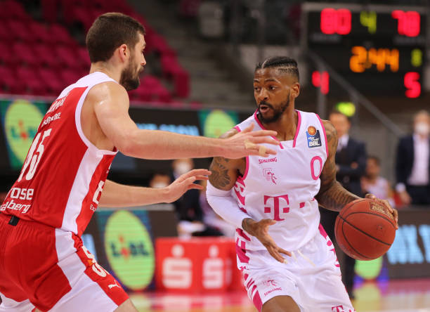 用一记弧线 用一记弧线