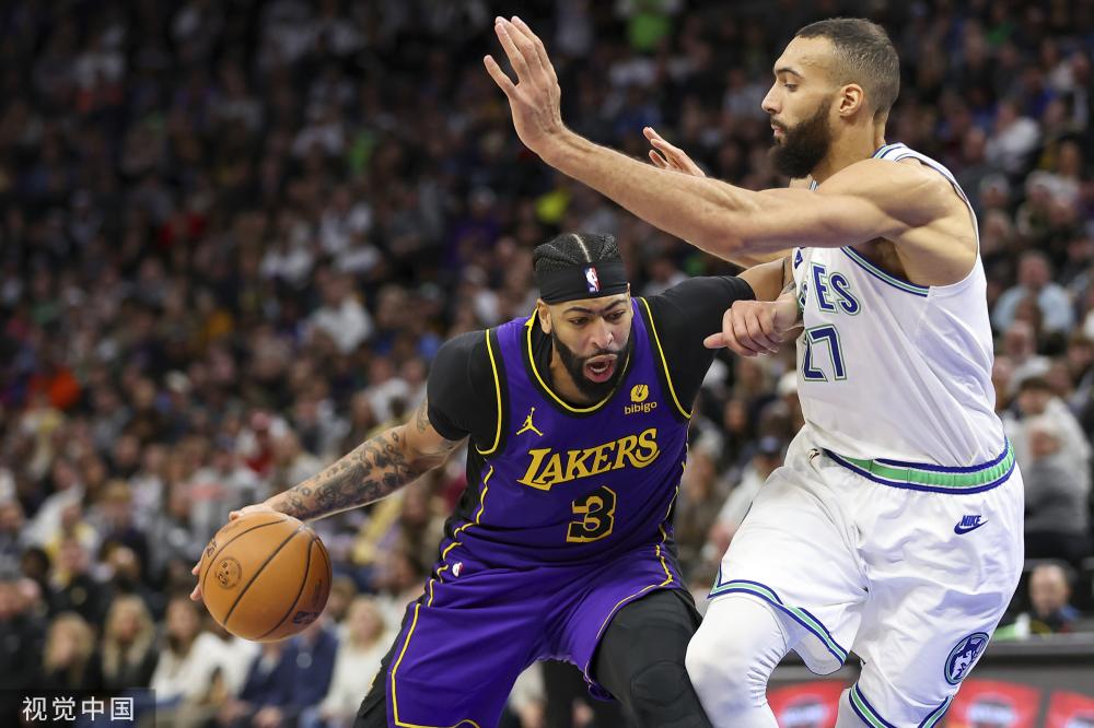 之间的潜在 之间的潜在