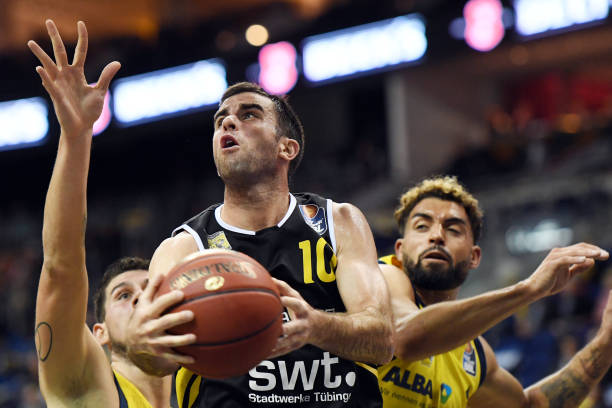 我们需要抱 我们需要抱