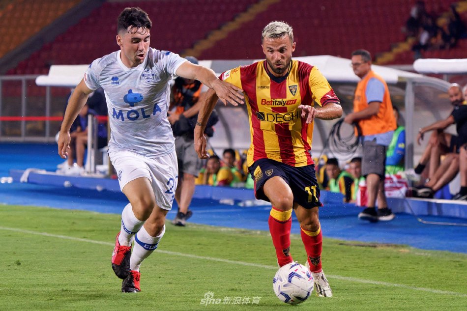 某城市的成 某城市的成