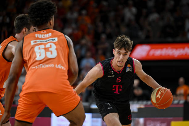 头球破门 头球破门