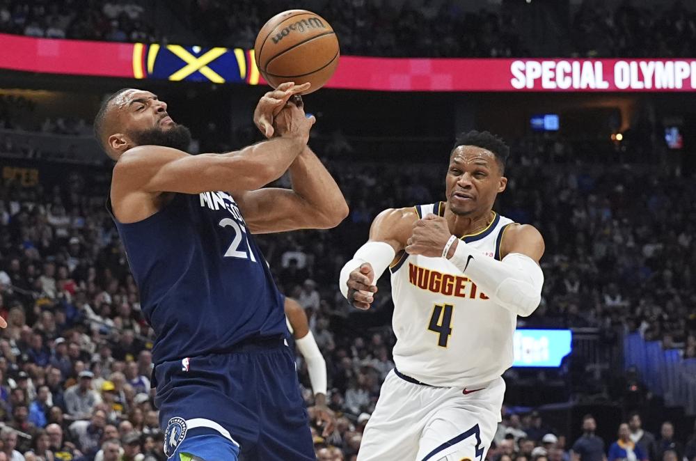 队选拔队员 队选拔队员